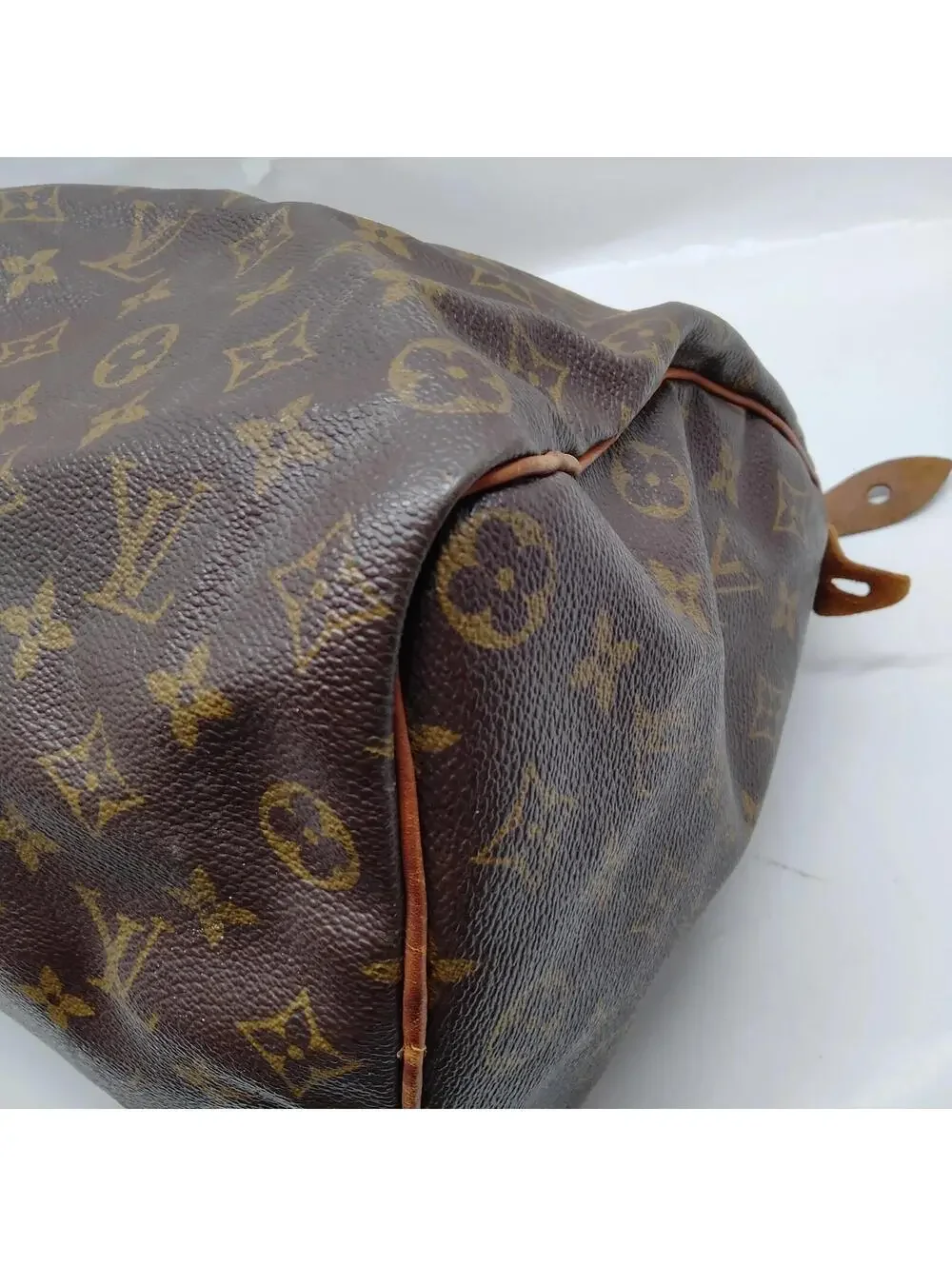 $1730 2002 Louis Vuitton Monogram Speedy 35 TH0092